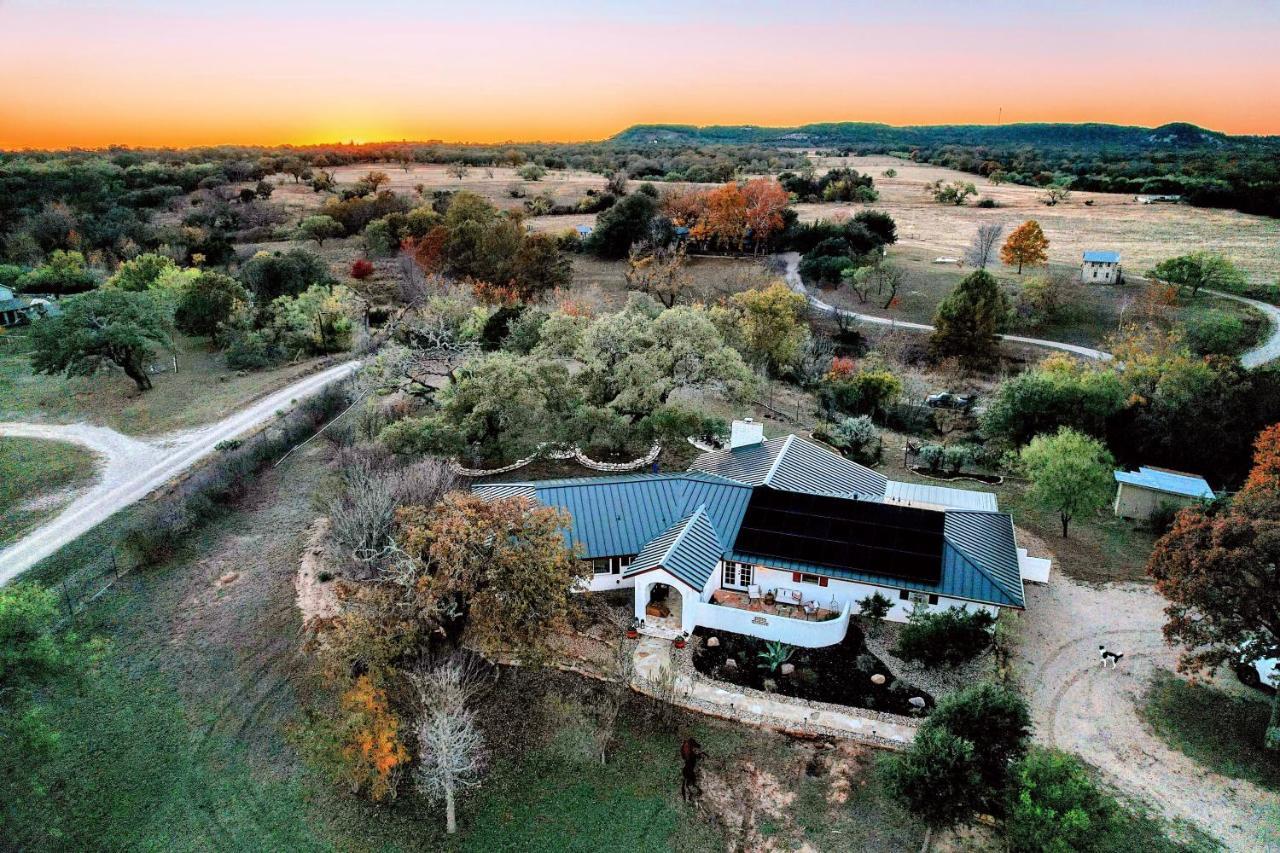 Casa Bonita Firepit-Grill & Hill Country Views! Villa Fredericksburg Exterior photo